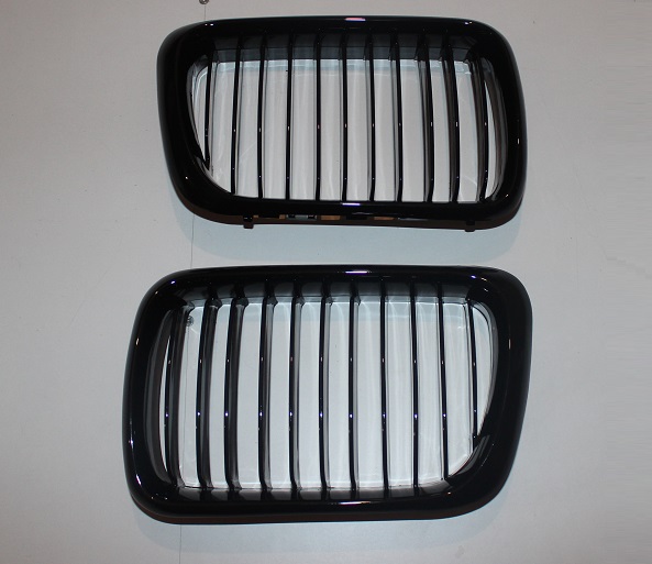 61ccd7c6-ffcc-4271-b867-dd063f261961.jpg 51138195151-152 PANJUR SET PARLAK SİYAH BTAP S.3 E36 BMW277480 - Görsel 1