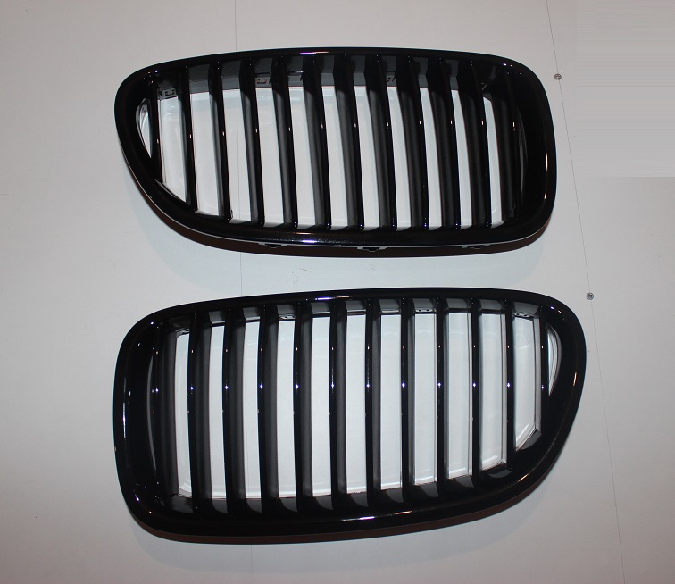 838440c8-3c76-4f27-813b-e52d8793ee3a.jpg 51137203649-650 PANJUR SET PARLAK SİYAH BTAP S.5 F10 10-13 BMW277273 - Görsel 1