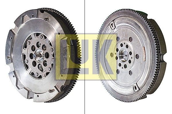 pzeZo8AmMjLzoMSKWpKw4H6XIKC2B6RgJSE2UBHyXzk.jpg BMW E90-E92 3.30D M57N VOLANT 21207532592 - Görsel 1