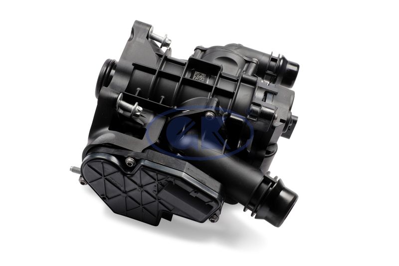 BMW G20-G30-G11 B48 ISI YÖNETİM MODÜLÜ (TERMOSTAT) 11538642560 BMW G20-G30-G11 B48 Isı Yönetim Modülü (Termostat) OEM numarası 11538642560’dır. Bu parça motorun soğutma sisteminde sıcaklık kontrolünü elektronik olarak yönetir. Konumu motor üzerinde