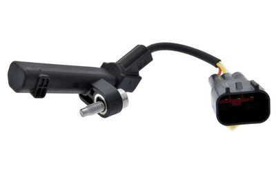 RANGE ROVER 2.7D-3.0D KRANK SENSÖRÜ LR021956 RANGE ROVER 2.7D-3.0D krank sensörü Bosch üretimidir OEM kodu LR021956 ile tam uyumludur motor devrini hassas biçimde ölçerek yakıt enjeksiyon ve ateşleme sisteminin doğru çalışmasını sağlar yüksek sıcaklık ve titreşime dayanıklıdır uzun ömürlüdür motor performansını ve yakıt verimliliğini artırır montajı kolaydır orijinal parça kalitesindedir ve motorun stabil çalışmasına katkı sağlar